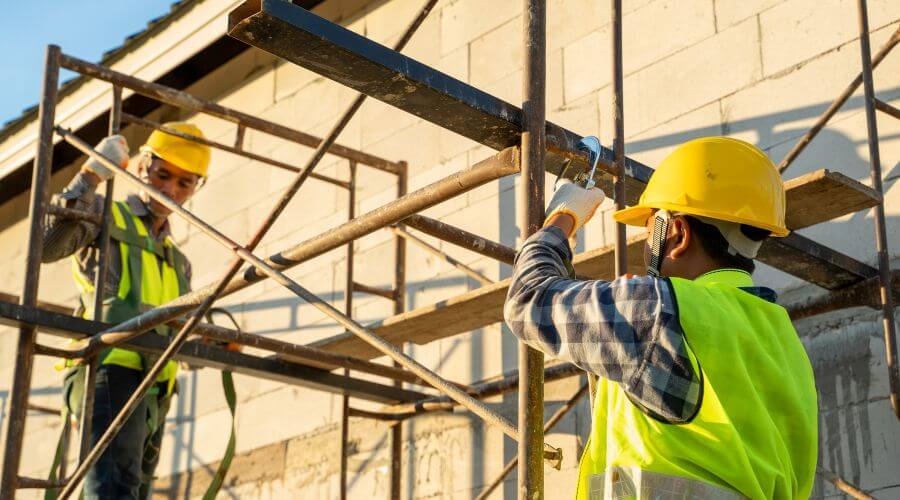 Professional gutter cleaning in Anza, CA